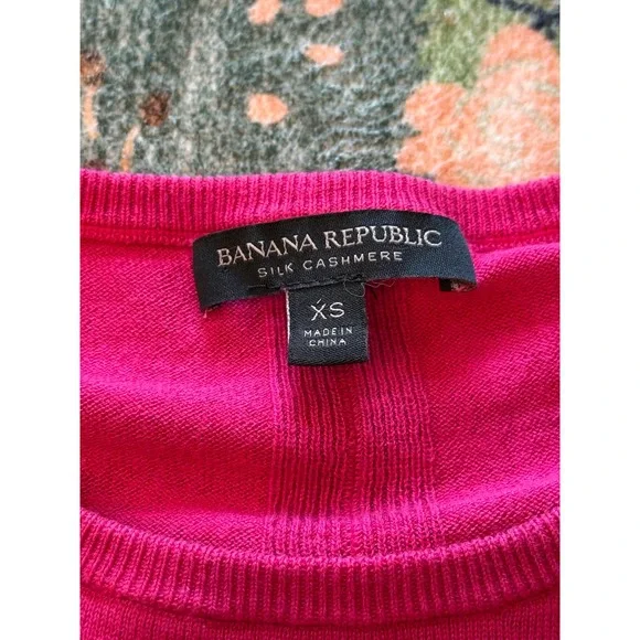 Banana Republic Silk Cashmere Crew Neck Sweater Pink XS 797403-06 Long Sleeve - Picture 2 of 8